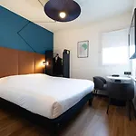 Ibis Sud Saint Charles Hotel