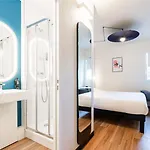 Ibis Sud Saint Charles ホテル