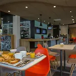 Ibis Sud Saint Charles 3*