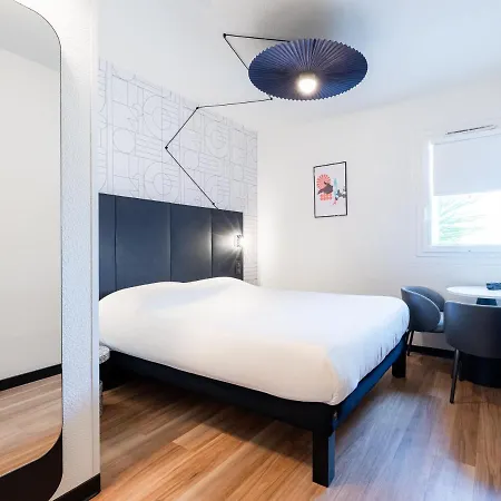 Ibis Sud Saint Charles ホテル 3*