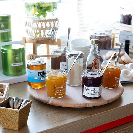 ホテル Ibis Sud Saint Charles