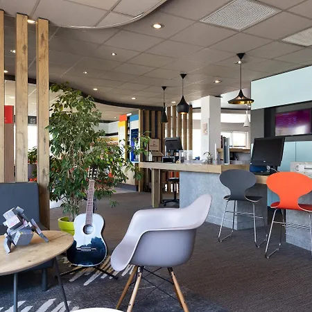 호텔 Ibis Sud Saint Charles 3*