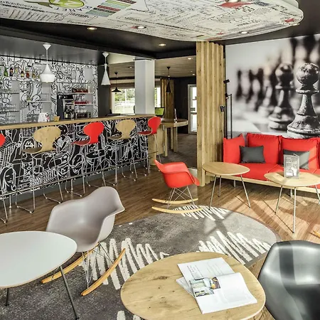 Ibis Sud Saint Charles Hotel 3*