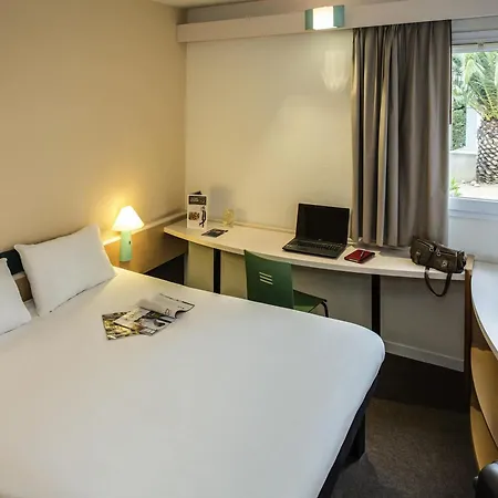 Ibis Sud Saint Charles 3* 페르피냥