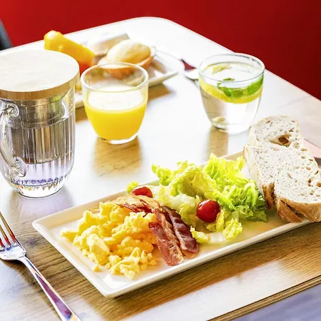 Ibis Sud Saint Charles 호텔 3*