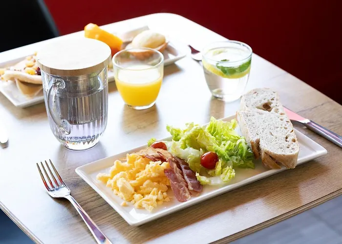 Ibis Sud Saint Charles 3*