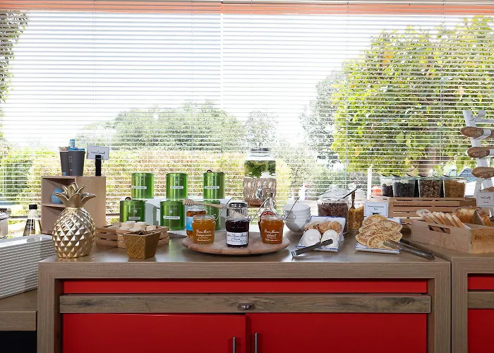 Ibis Sud Saint Charles 3*