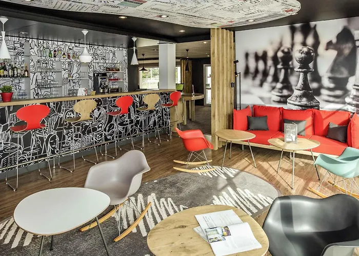 Ibis Sud Saint Charles Hotel 3*